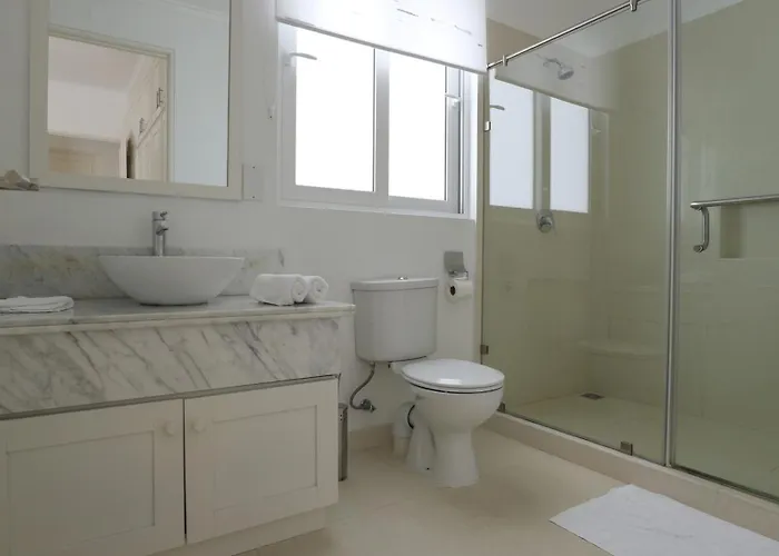 Blanc - Chateau Elysium Villa Beau Vallon (Mahe)